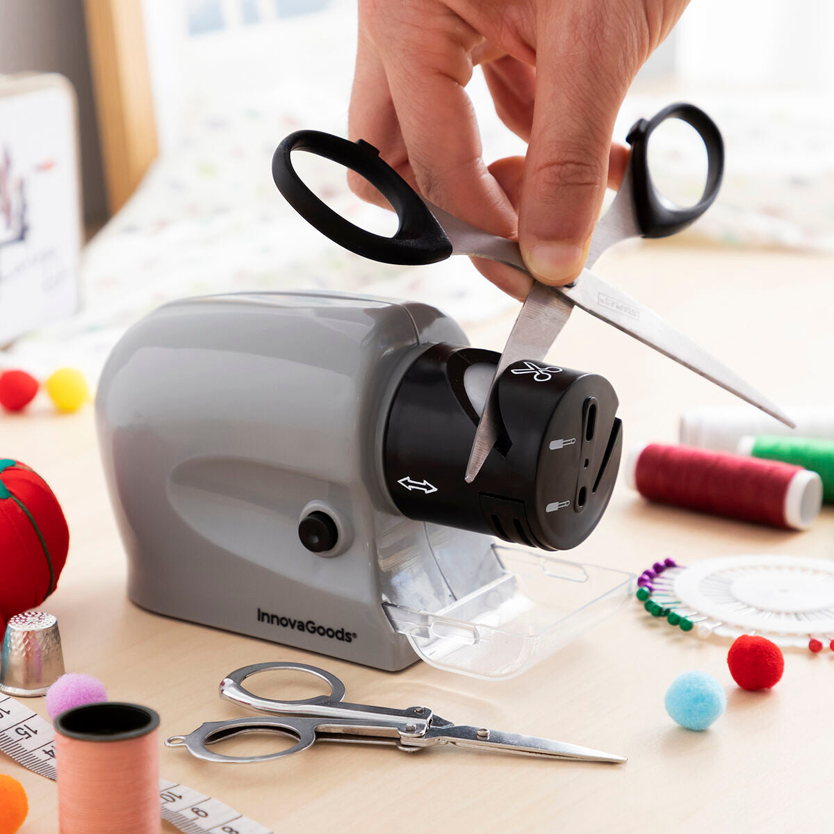 Affilatore elettrico multifunzione 6 in 1 Esharp InnovaGoods