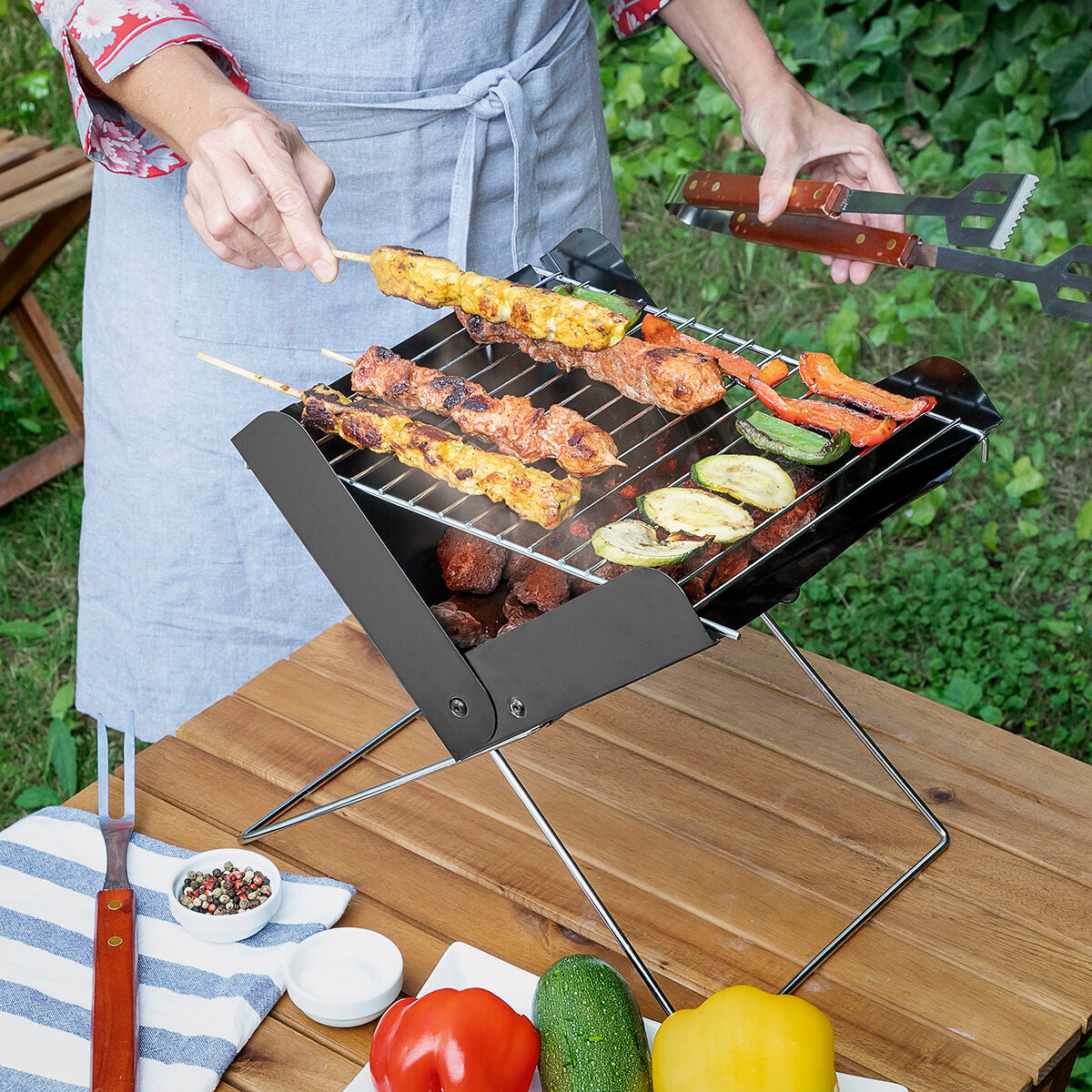 Mini Barbecue Portatile Pieghevole a Carbone Foldecue InnovaGoods